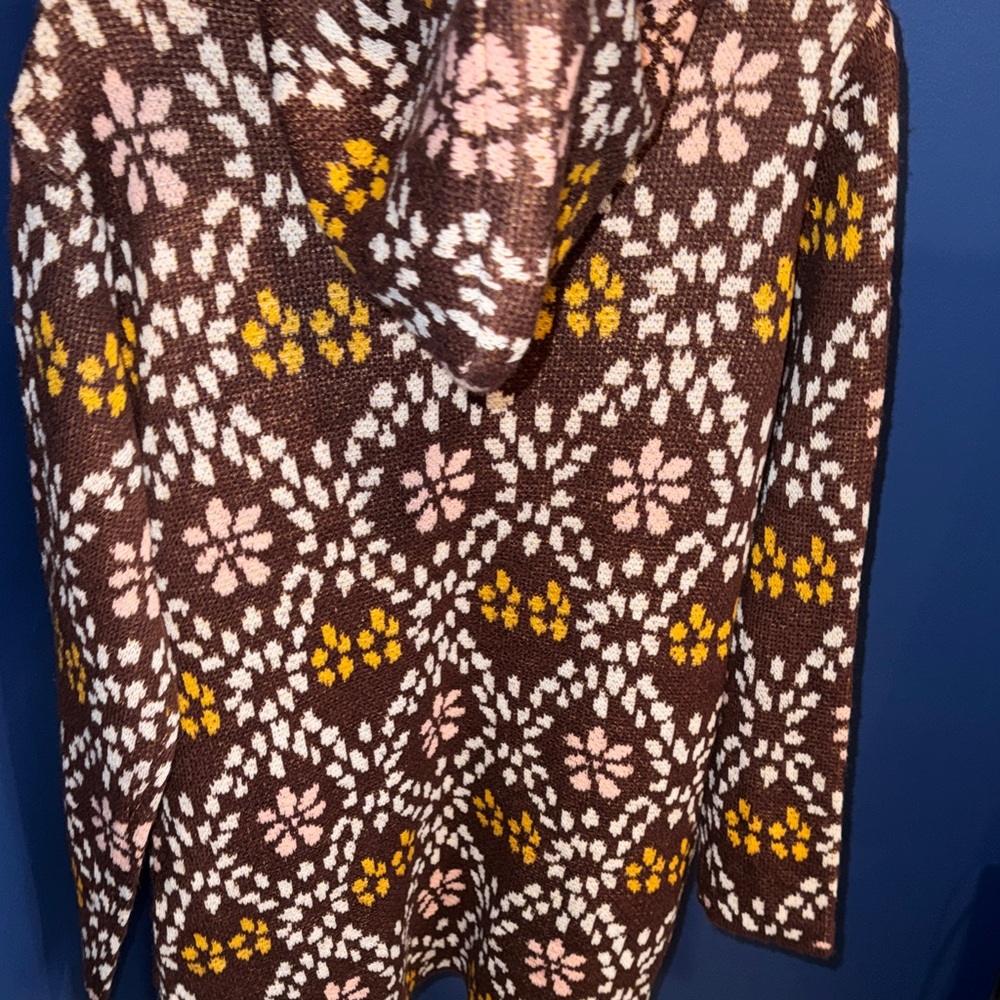By Design- NWT Brown Floral Patterned Cardigan Size Medium - Picture 16 of 16